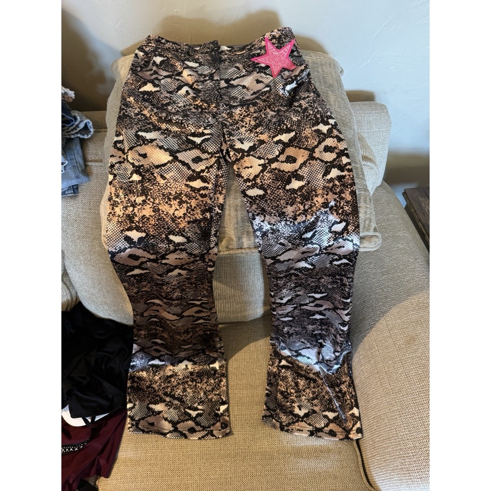 Milk and honey womens pants size M